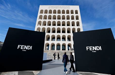 colosseo quadrato fendi costo|Fendi Headquarters .